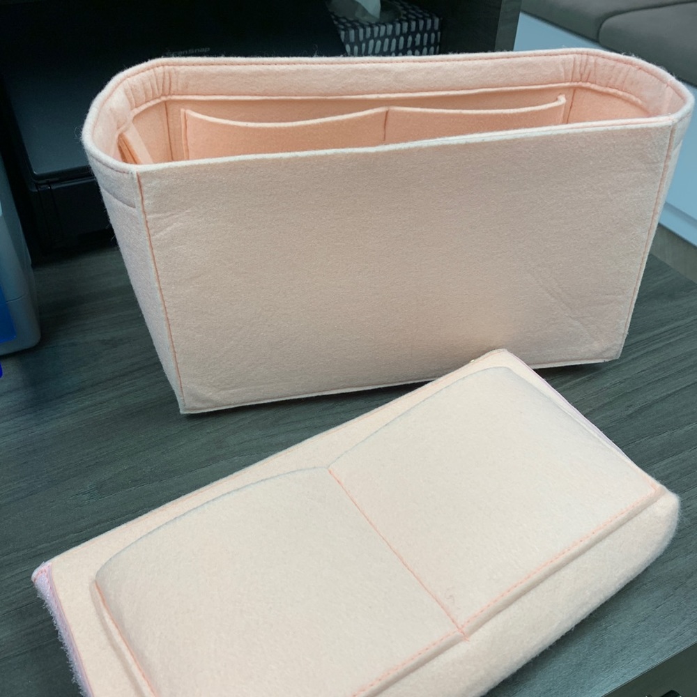 Neverfull MM Rose Ballerine Organizer
